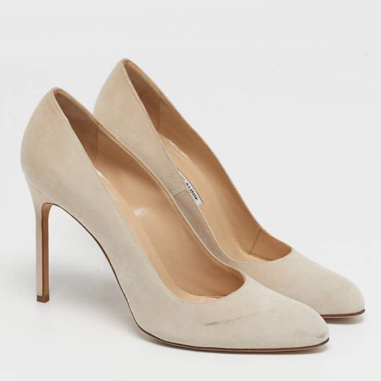 Pre Owned Manolo Blahnik BB Size 40 Beige Suede Pointed Toe Pumps