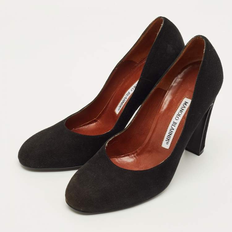 Pre Owned Manolo Blahnik Size 36.5 Black Suede Round Toe Pumps