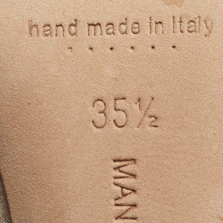 Pre Owned Manolo Blahnik Hangisi Size 35.5 Gold Satin Pumps