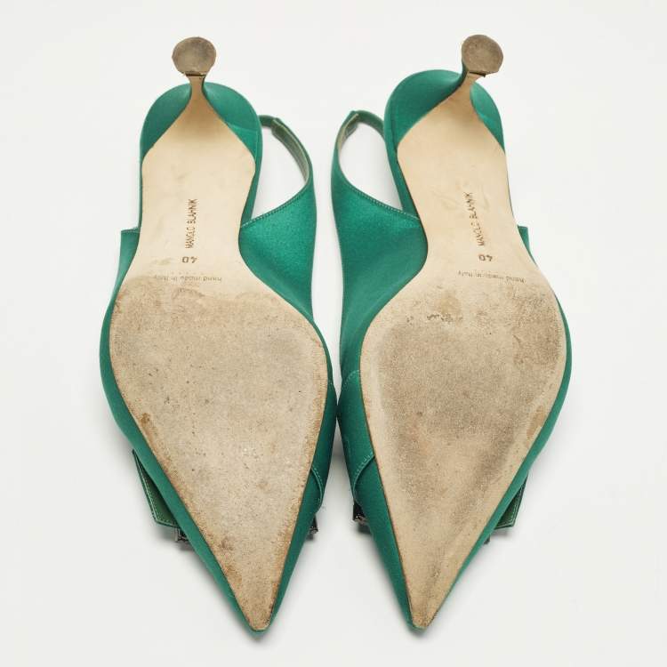 Pre Owned Manolo Blahnik Dolores Size 40 Green Satin Slingback Pumps