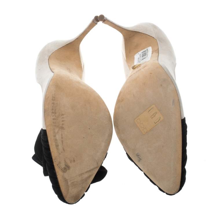 Pre Owned Manolo Blahnik Beige and Black Suede Arleti Frill Detail Pumps Size 41