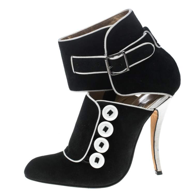 Pre Owned Manolo Blahnik Black/White Suede and Fabric Rapacina Button Detail Booties Size 35.5