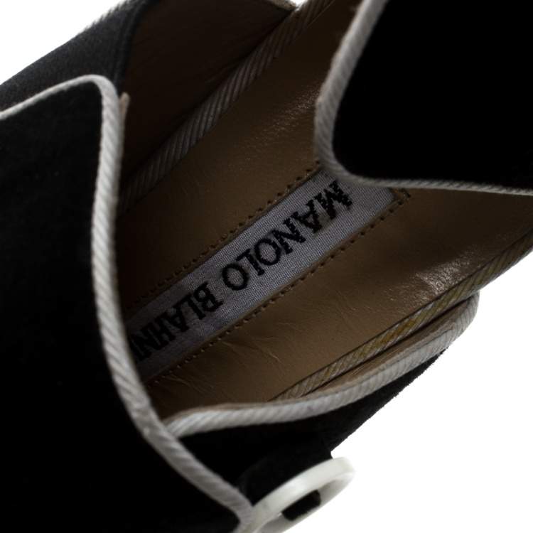 Pre Owned Manolo Blahnik Black/White Suede and Fabric Rapacina Button Detail Booties Size 35.5