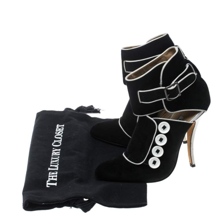 Pre Owned Manolo Blahnik Black/White Suede and Fabric Rapacina Button Detail Booties Size 35.5