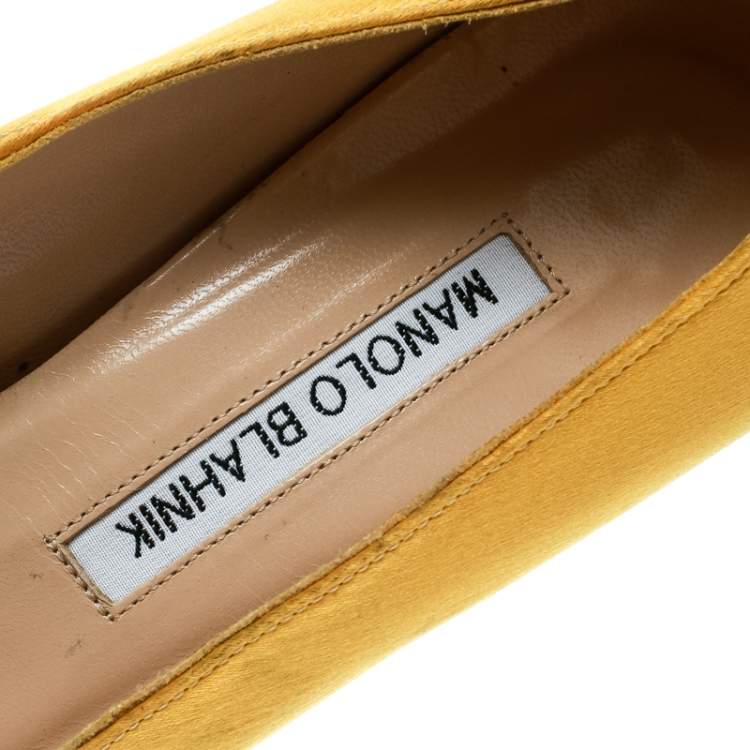 Pre Owned Manolo Blahnik Canary Yellow Satin Giuba Brooch Embellished Pumps Size 36.5 