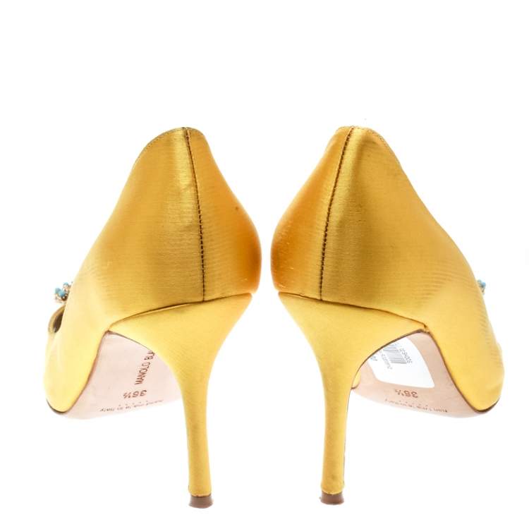 Pre Owned Manolo Blahnik Canary Yellow Satin Giuba Brooch Embellished Pumps Size 36.5 