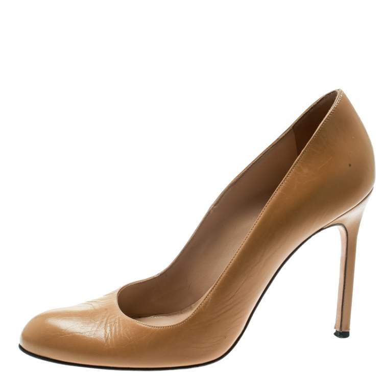 Pre Owned Manolo Blahnik Beige Leather BB Pumps Size 38.5