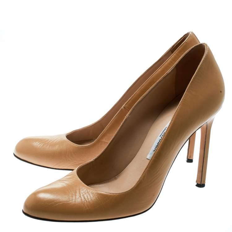 Pre Owned Manolo Blahnik Beige Leather BB Pumps Size 38.5