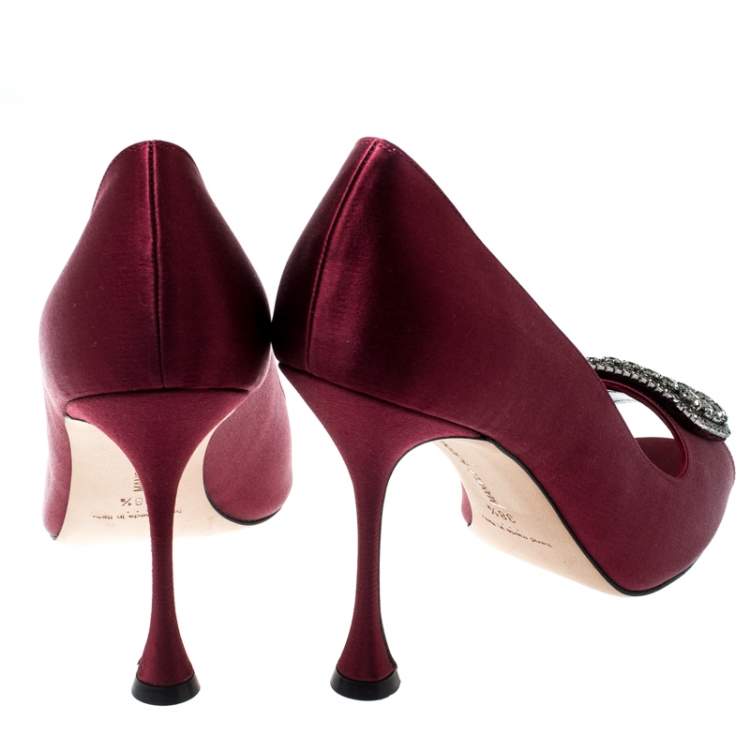 مملوكة مسبقًا Manolo Blahnik Burgundy Satin Matik Crystal Embellished Peep Toe Pumps Size 38.5