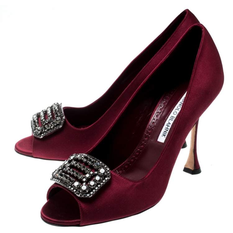 مملوكة مسبقًا Manolo Blahnik Burgundy Satin Matik Crystal Embellished Peep Toe Pumps Size 38.5