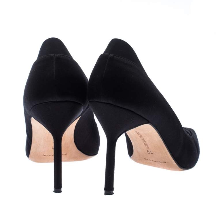 Pre Owned Manolo Blahnik Black Satin Cross Pointed Toe Pumps Size 38