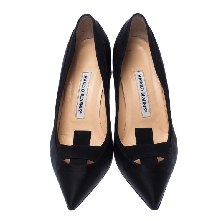 Pre Owned Manolo Blahnik Black Satin Cross Pointed Toe Pumps Size 38