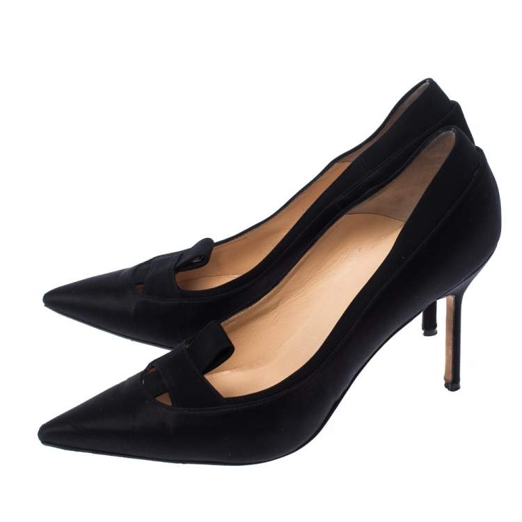 Pre Owned Manolo Blahnik Black Satin Cross Pointed Toe Pumps Size 38