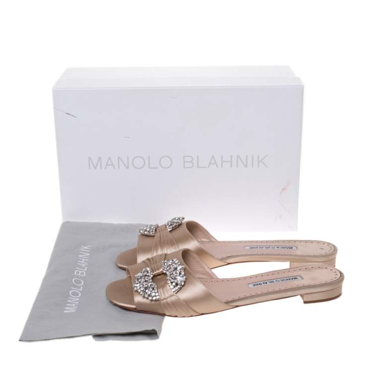 Pre Owned Manolo Blahnik Beige Satin Ralina Crystal Embellished Flat Slides Size 39.5