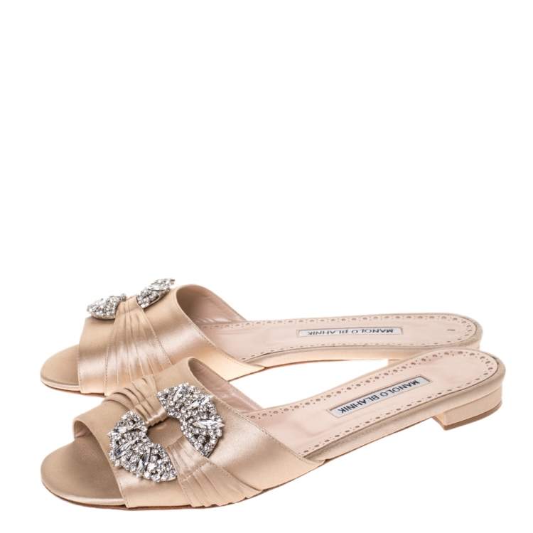 Pre Owned Manolo Blahnik Beige Satin Ralina Crystal Embellished Flat Slides Size 39.5