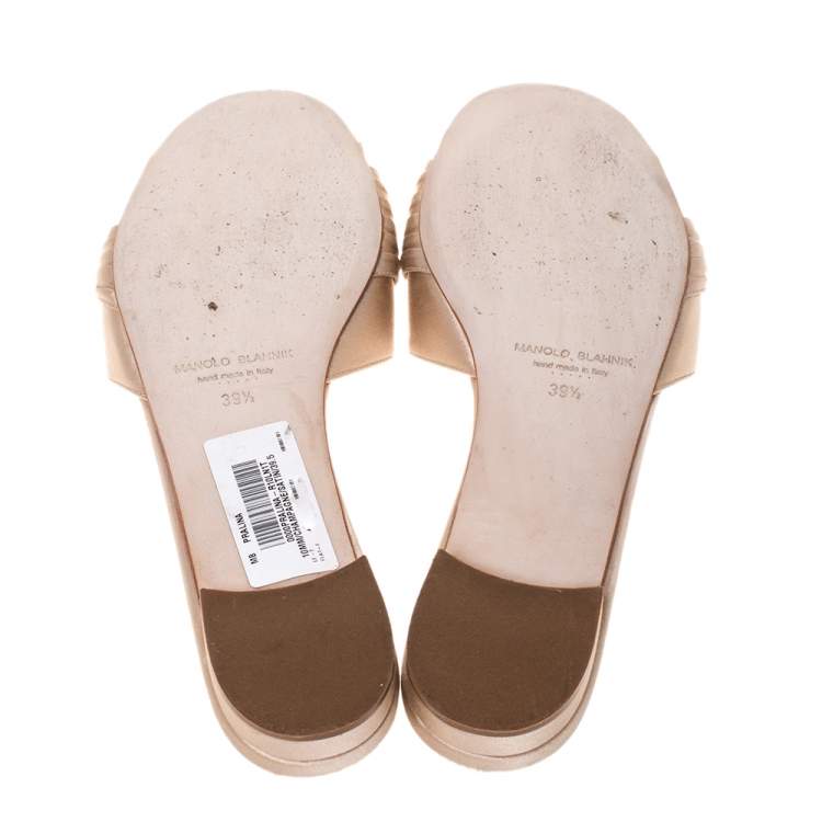 Pre Owned Manolo Blahnik Beige Satin Ralina Crystal Embellished Flat Slides Size 39.5