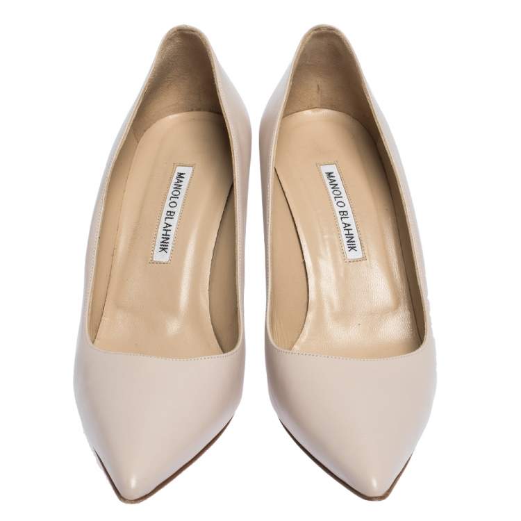 Pre Owned Manolo Blahnik Pale Pink Leather BB Pointed Toe Pumps Size 39.5