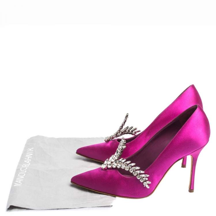 Pre Owned Manolo Blahnik Magenta Satin Jewel Embellished Shufti Pumps Size 37.5