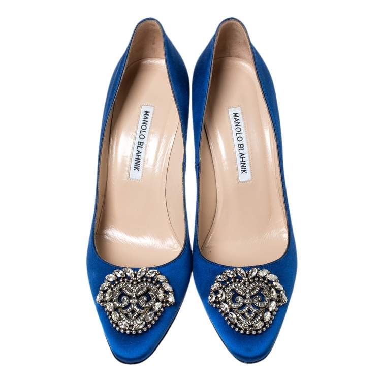 Pre Owned Manolo Blahnik Blue Satin Okkato Crystal Embellished Pumps Size 39.5