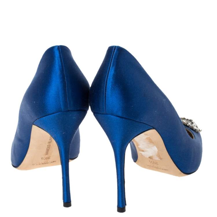 Pre Owned Manolo Blahnik Blue Satin Okkato Crystal Embellished Pumps Size 39.5