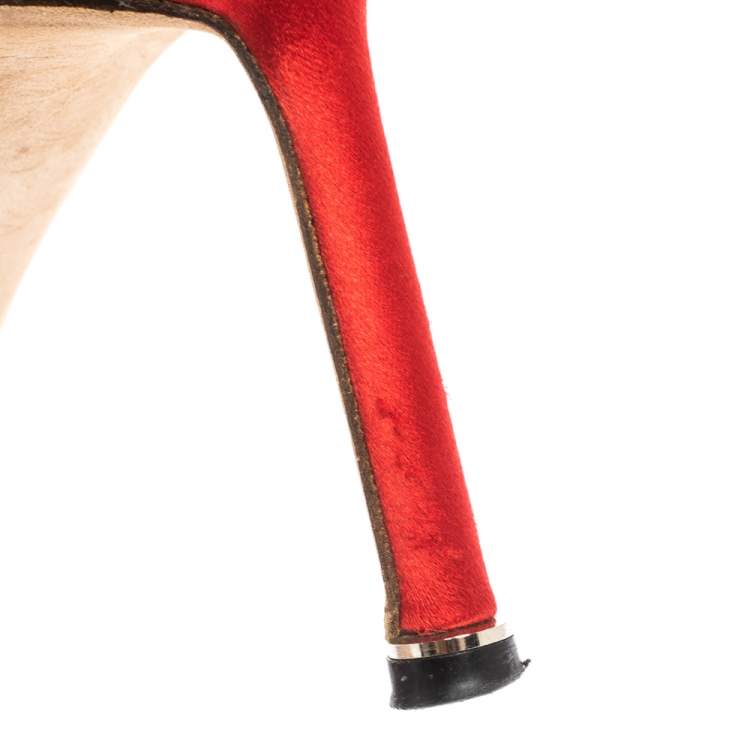Pre Owned Manolo Blahnik Red Satin Hangisi Embellished Pointed Toe Pumps Size 39.5