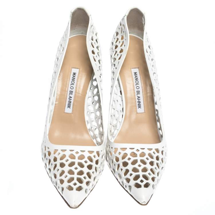 Pre Owned Manolo Blahnik White Laser Cut Leather BB Laserato Pumps Size 39.5