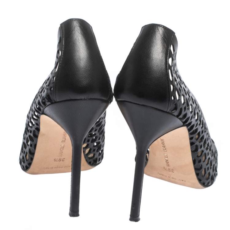 Pre Owned Manolo Blahnik Black Laser Cut Leather Pointed Toe Pumps Size 39.5