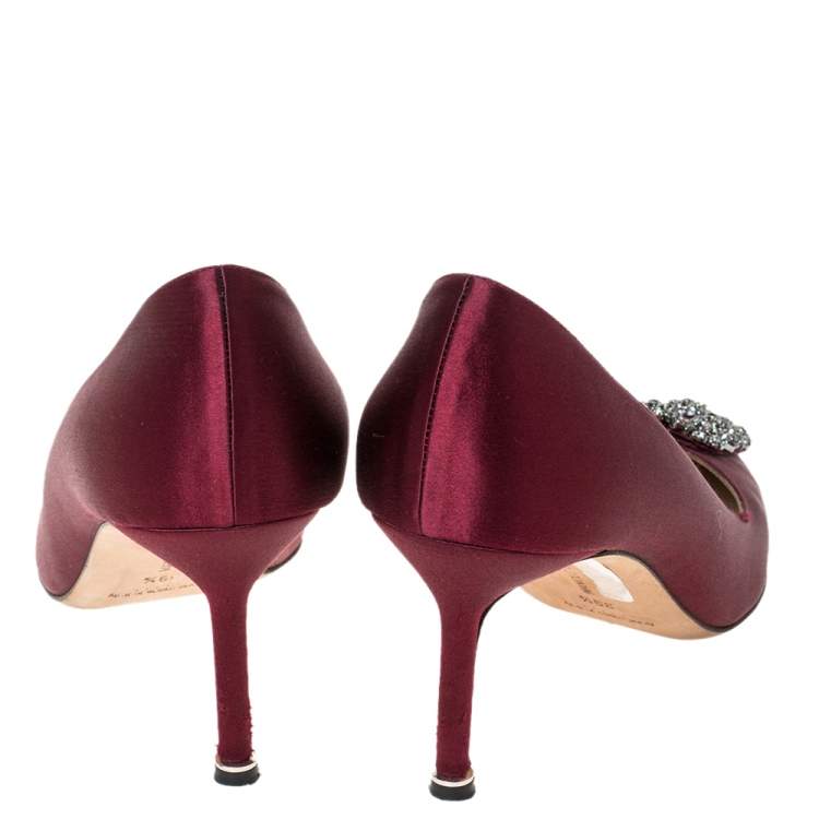 Pre Owned Manolo Blahnik Burgundy Satin Hangisi Crystal Embellished Pointed Toe Pumps Size 39.5