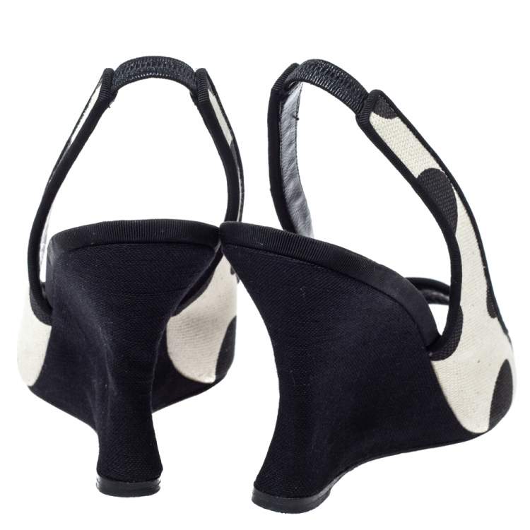 Pre Owned Manolo Blahnik Black/White Canvas Wedge Slingback Sandals Size 38