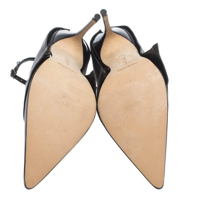 Pre Owned Manolo Blahnik Patent Leather Tracy Ankle Strap Pointed Toe Pumps Size 40.5