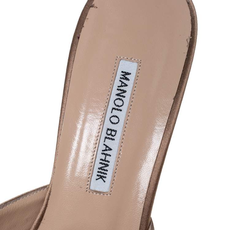 Pre Owned Manolo Blahnik Beige Satin Hangisi Pointed Toe Mules Size 40