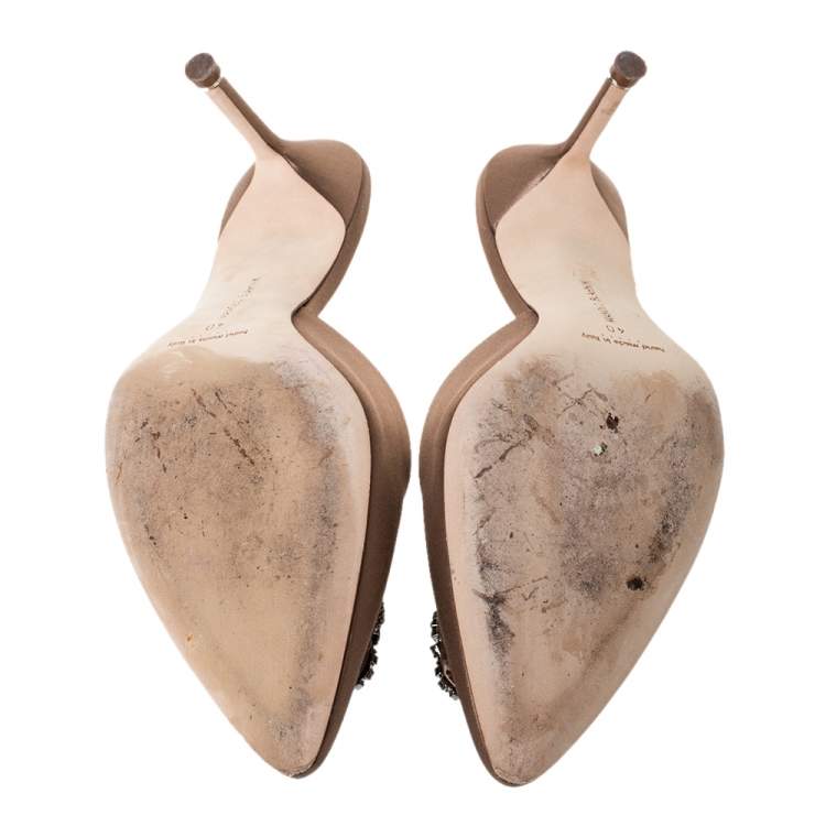 Pre Owned Manolo Blahnik Beige Satin Hangisi Pointed Toe Mules Size 40