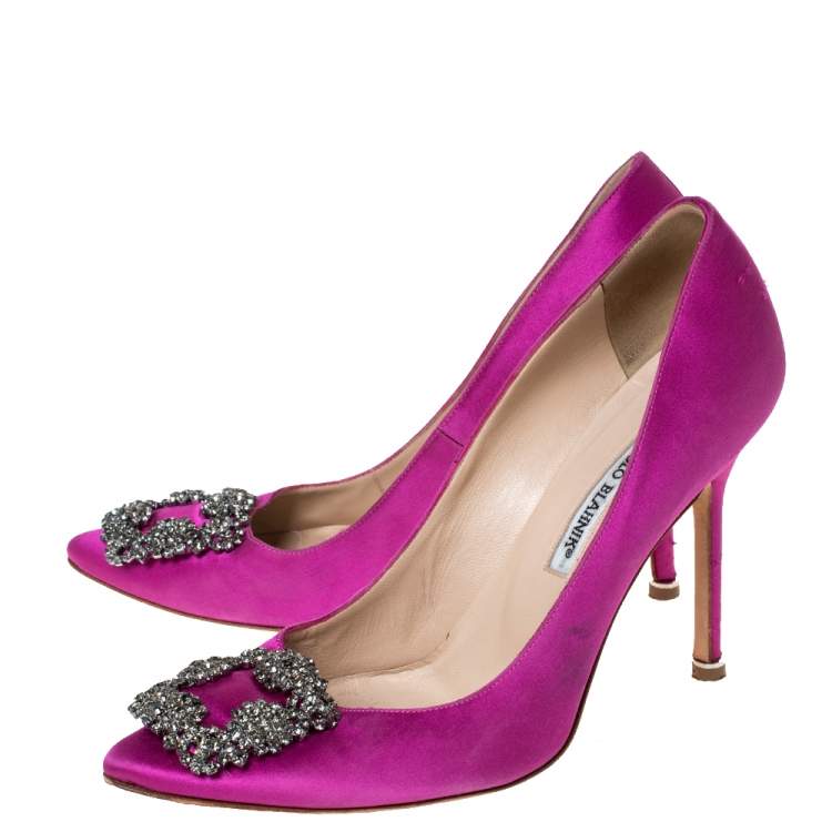 Pre Owned Manolo Blahnik Pink Satin Hangisi Crystal Embellished Pumps Size 38.5