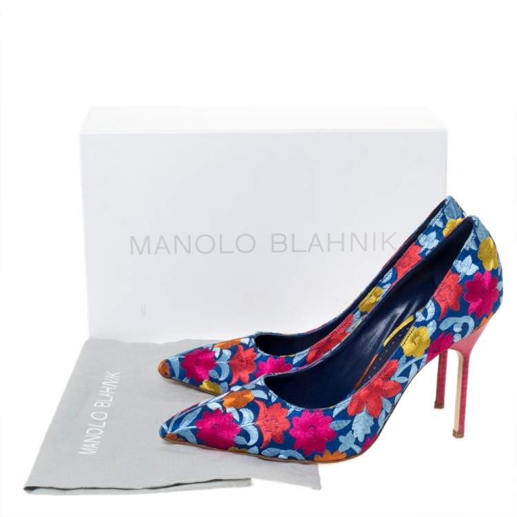 Pre Owned Manolo Blahnik Multicolor Floral Embroidered Canvas BB Pointed Toe Pumps Size 39