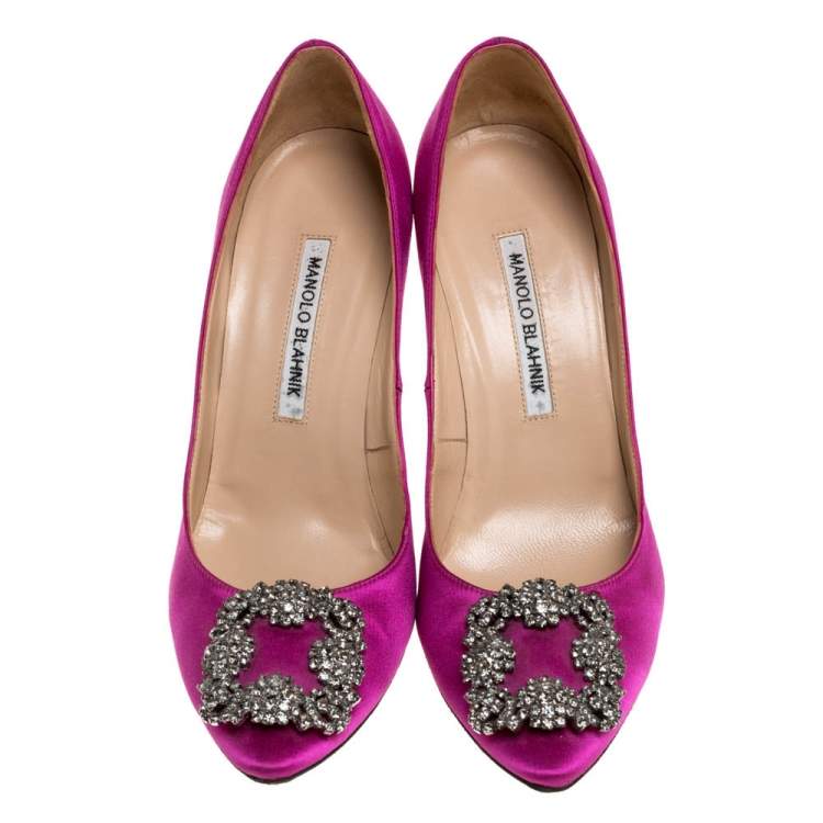 Pre Owned Manolo Blahnik Fuschia Satin Hangisi Crystal Embellished Pumps Size 38.5