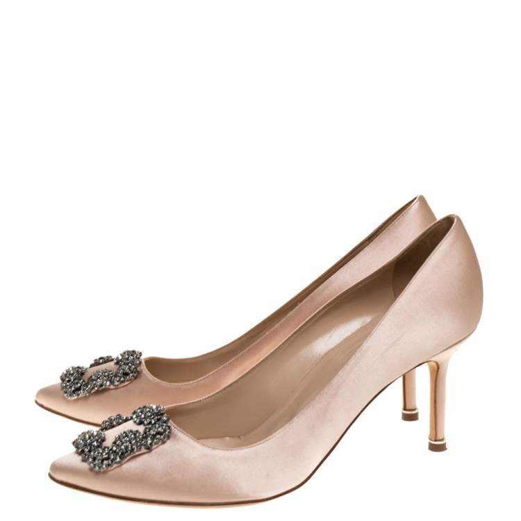 Pre Owned Manolo Blahnik Beige Satin Hangisi Crystal Embellished Pumps Size 41