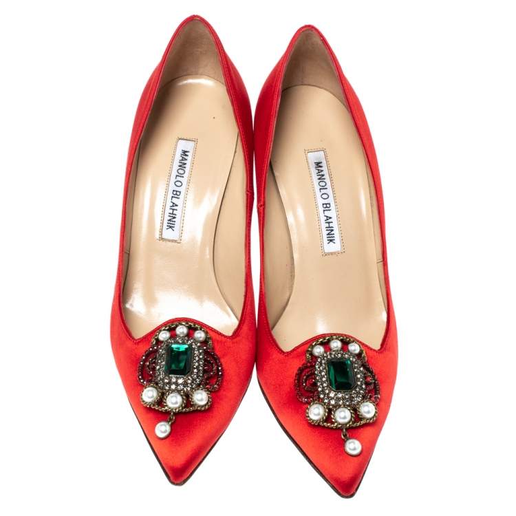 Pre Owned Manolo Blahnik Red Satin 'Eufrasia' Pointed Toe Pumps Size 37.5