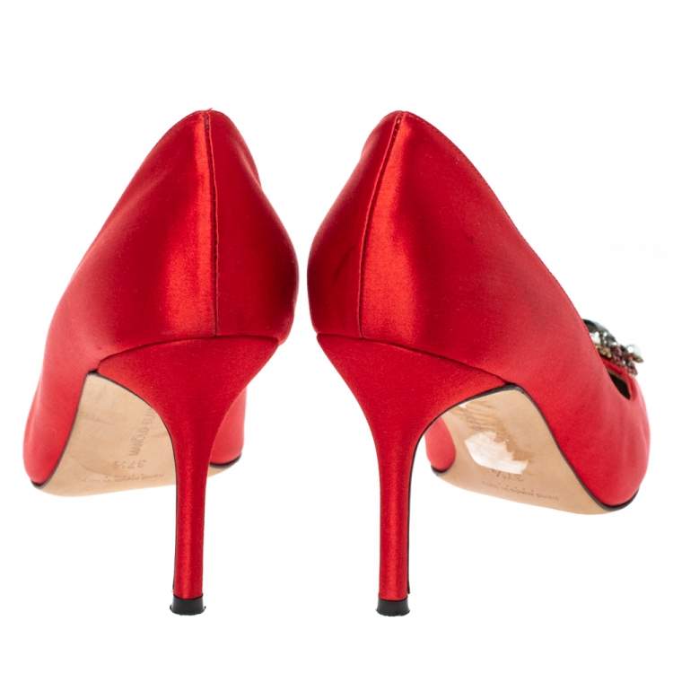 Pre Owned Manolo Blahnik Red Satin 'Eufrasia' Pointed Toe Pumps Size 37.5