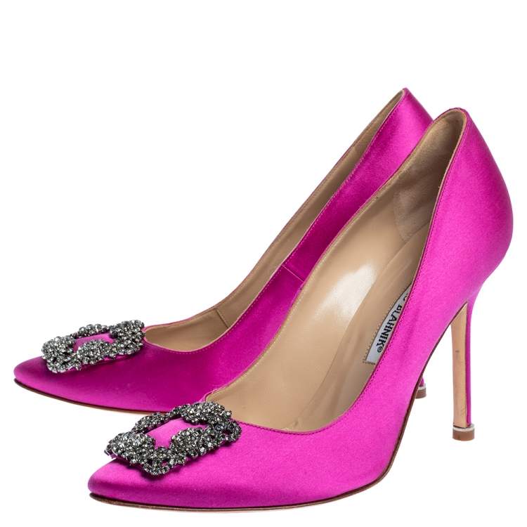 Pre Owned Manolo Blahnik Pink Satin Hangisi Crystal Embellished Pumps Size 38.5 