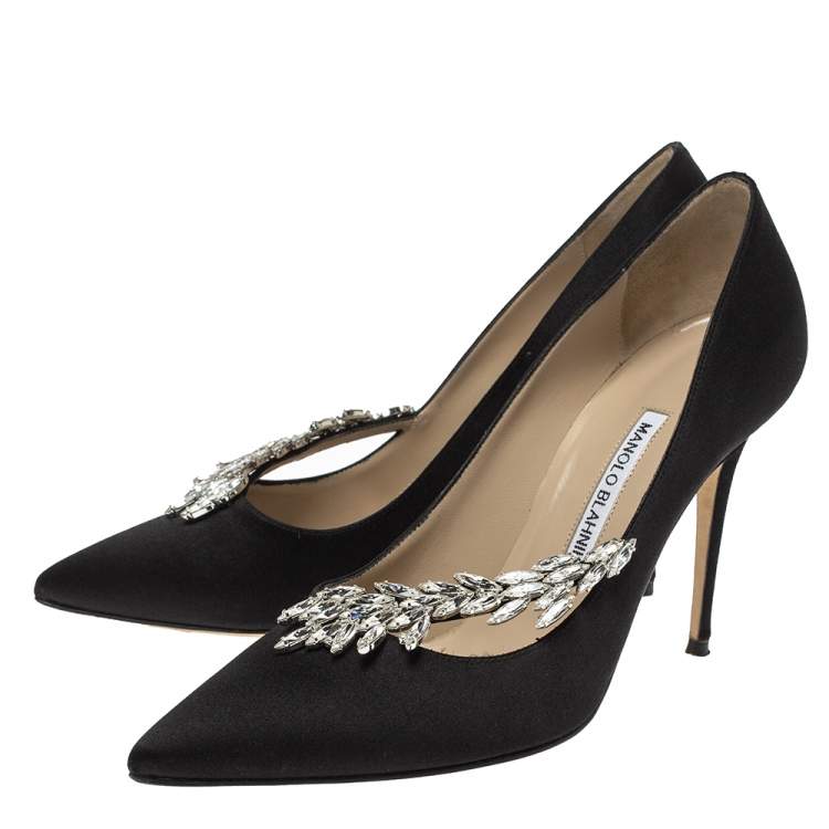 Pre Owned Manolo Blahnik Black Satin Nadira Crystal Embellished Pointed Toe Pumps Size 39.5