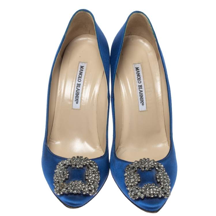Pre Owned Manolo Blahnik Bllue Satin Hangisi Crystal Embellished Pumps Size 38.5
