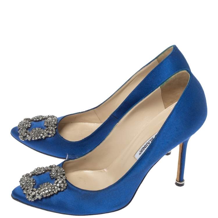 Pre Owned Manolo Blahnik Bllue Satin Hangisi Crystal Embellished Pumps Size 38.5