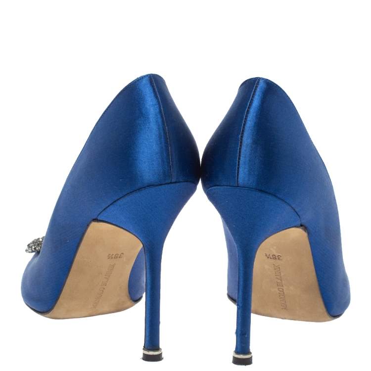 Pre Owned Manolo Blahnik Bllue Satin Hangisi Crystal Embellished Pumps Size 38.5