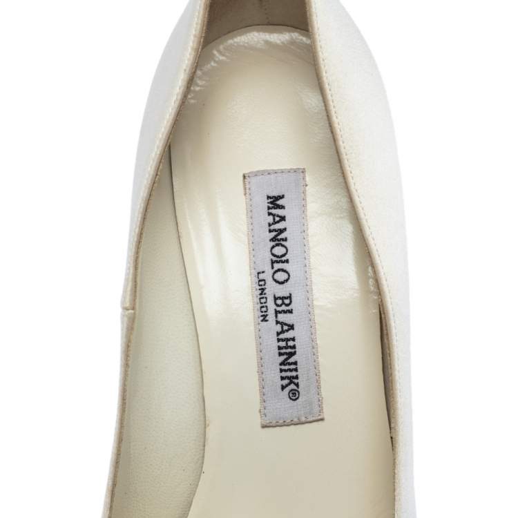 Pre Owned Manolo Blahnik White Satin Eufrasia Pointed Toe Pumps Size 36.5