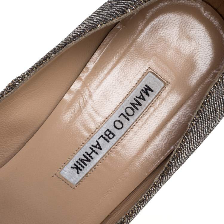 Pre Owned Manolo Blahnik Metallic Glitter Fabric Hangisi Pearl Embellished Pumps Size 39
