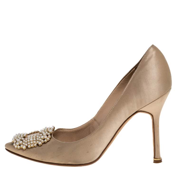Pre Owned Manolo Blahnik Beige Satin Hangisi Pearl Embellished Pumps Size 36.5