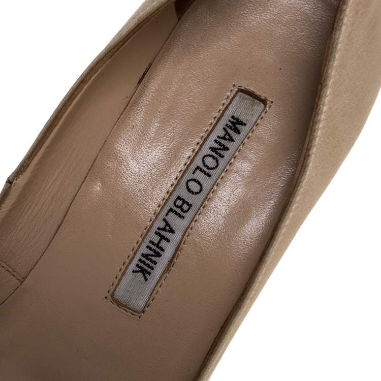 Pre Owned Manolo Blahnik Beige Satin Hangisi Pearl Embellished Pumps Size 36.5