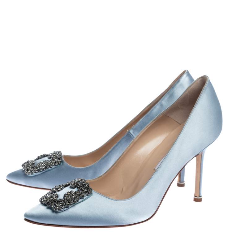 Pre Owned Manolo Blahnik Grey Satin Hangisi Crystal Embellished Pointed Toe Pumps Size 40.5
