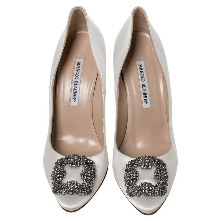 Pre Owned Manolo Blahnik White Satin Hangisi Crystal Embellished Pumps Size 39