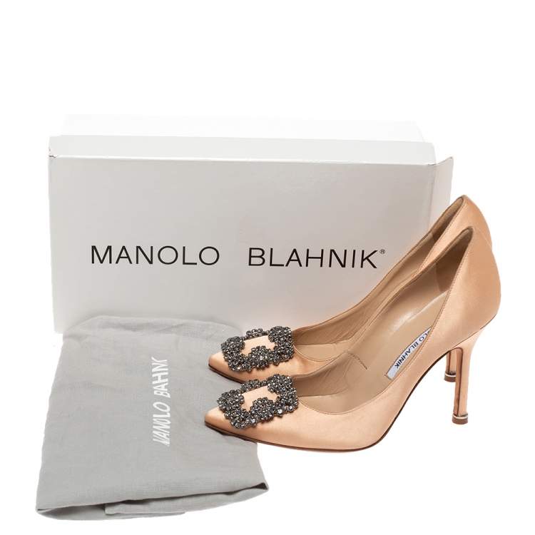 Pre Owned Manolo Blahnik Beige Satin Hangisi Crystal Embellished Pumps Size 34